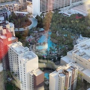 Meet your Posher, Alan